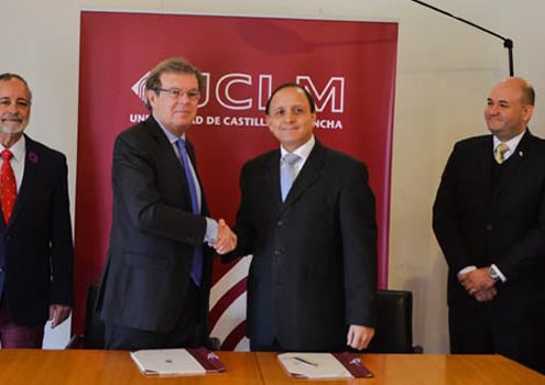 La UCLM formará a juristas panameños en materia electoral